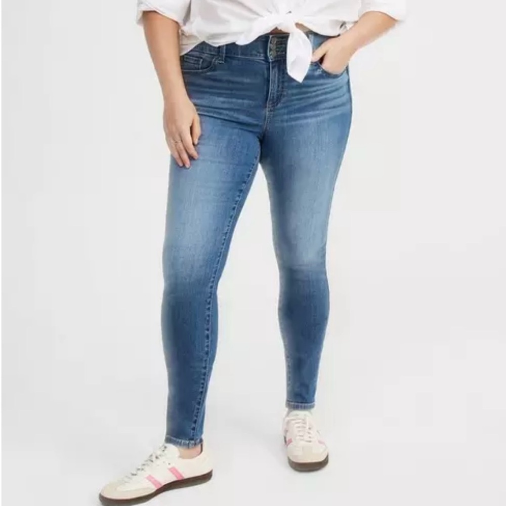 Torrid - Sz 18 Short Jegging Skinny High-Rise Jeans - Color Astral